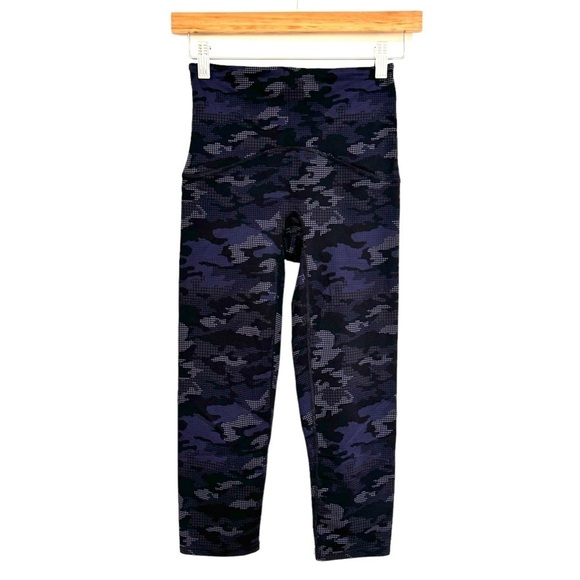 SPANX Pants - Spanx by Sara Blakely Womens Cropped Leggings Black Navy Camo Small Yoga Jogging